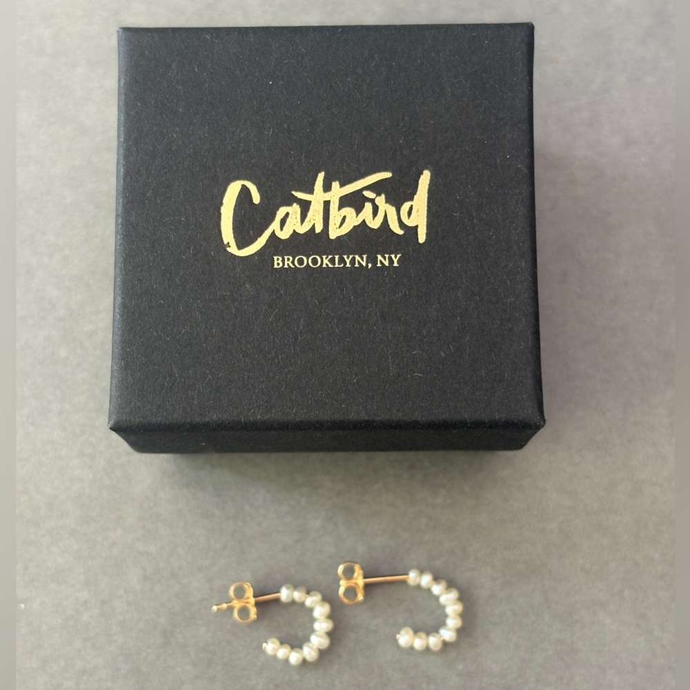 Catbird Baby Pearl Hoop Earrings (Pair)